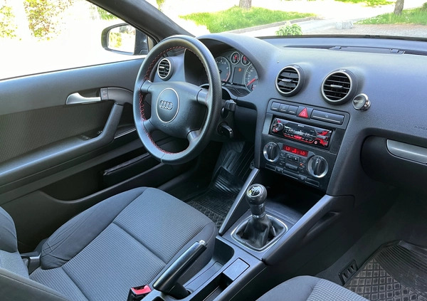 Audi A3 cena 9500 przebieg: 212000, rok produkcji 2003 z Bieruń małe 211